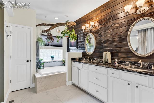 10380 Coyote Lane
