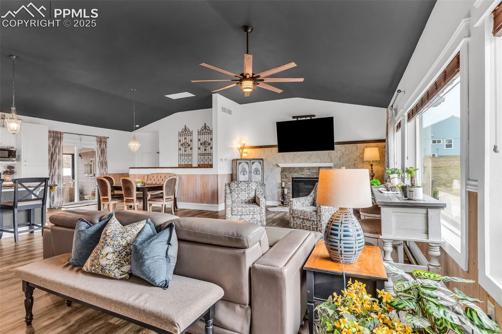 10380 Coyote Lane