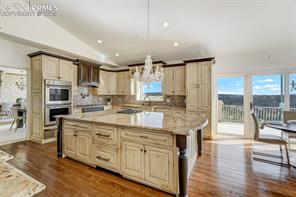 1025 Garlock Court