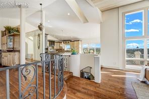 1025 Garlock Court