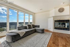 1025 Garlock Court