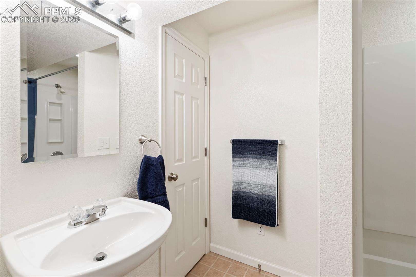 5267 Belle Star Drive