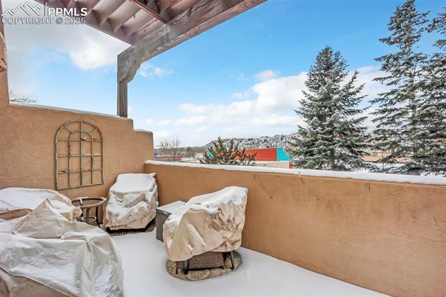 3215 W Pikes Peak Avenue