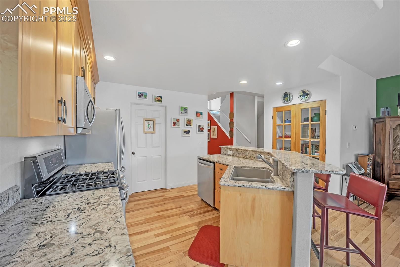 3215 W Pikes Peak Avenue