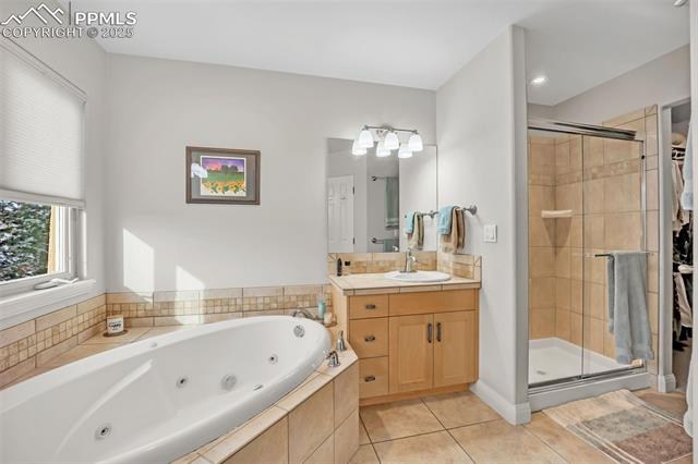 3215 W Pikes Peak Avenue