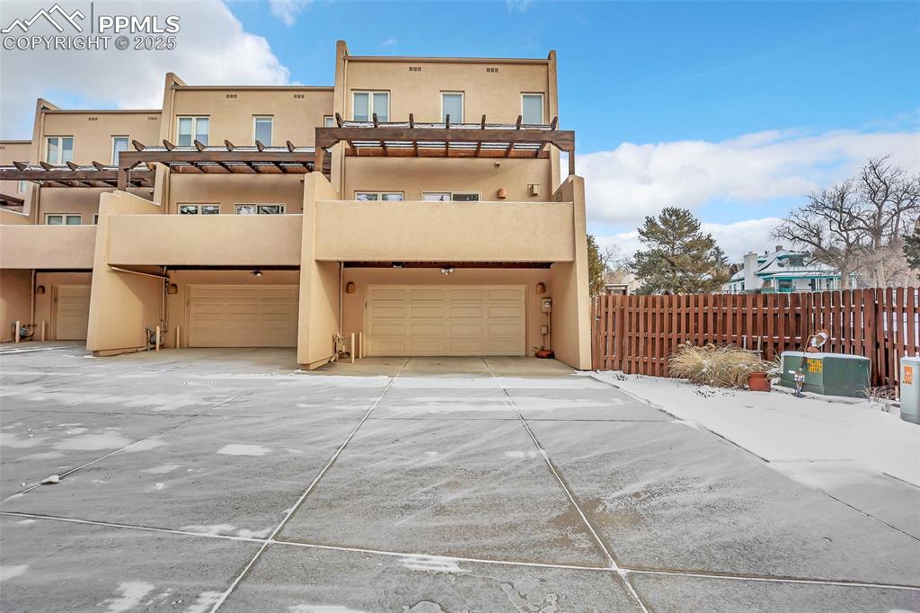 3215 W Pikes Peak Avenue