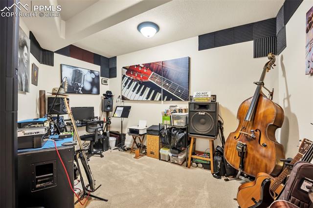 3215 W Pikes Peak Avenue