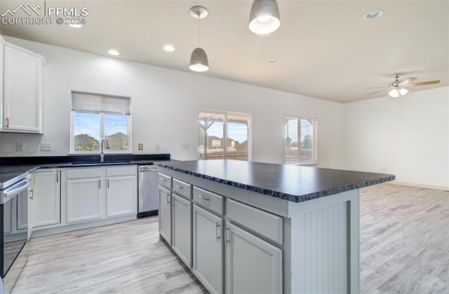 6559 Tranters Creek Way