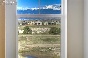 9484 Simper Heights