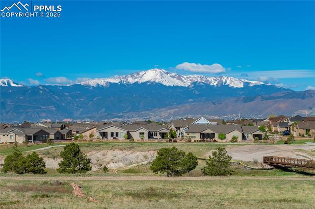 9484 Simper Heights