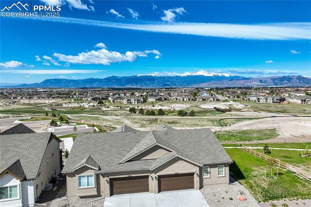 9484 Simper Heights