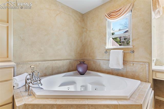 1131 War Eagle Court