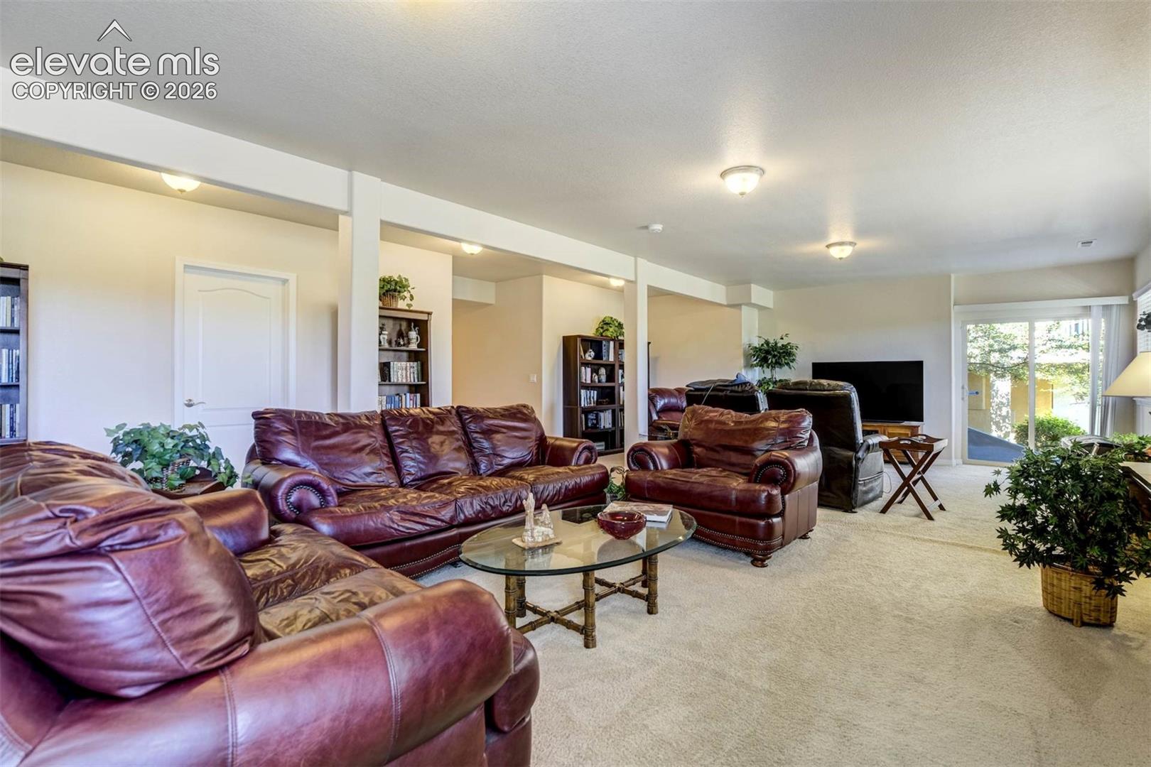 9508 Carriage Creek Point