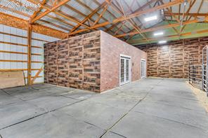 4005 Oak Grove Circle