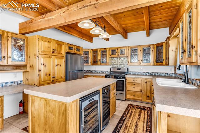 4005 Oak Grove Circle