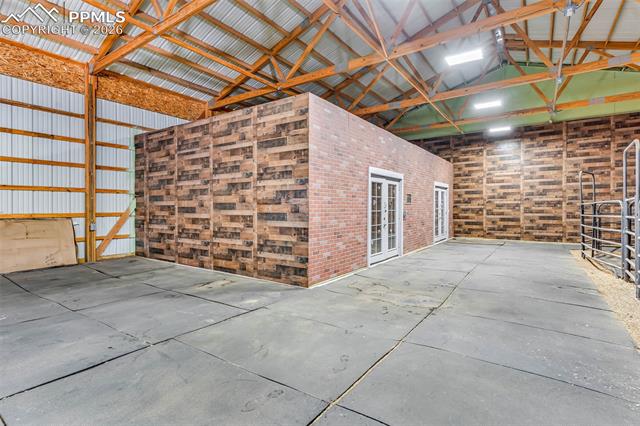 4005 Oak Grove Circle