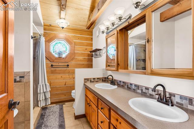 4005 Oak Grove Circle