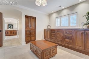 1155 Charles Grove