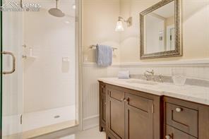 1155 Charles Grove