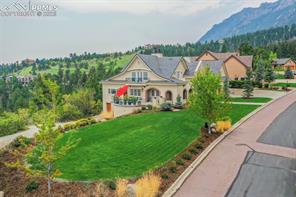 1155 Charles Grove