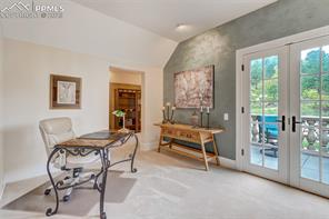 1155 Charles Grove