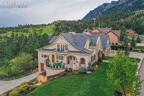 1155 Charles Grove