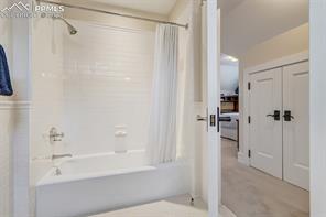1155 Charles Grove