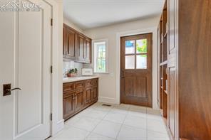 1155 Charles Grove