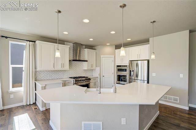 3347 Golden Meadow Way