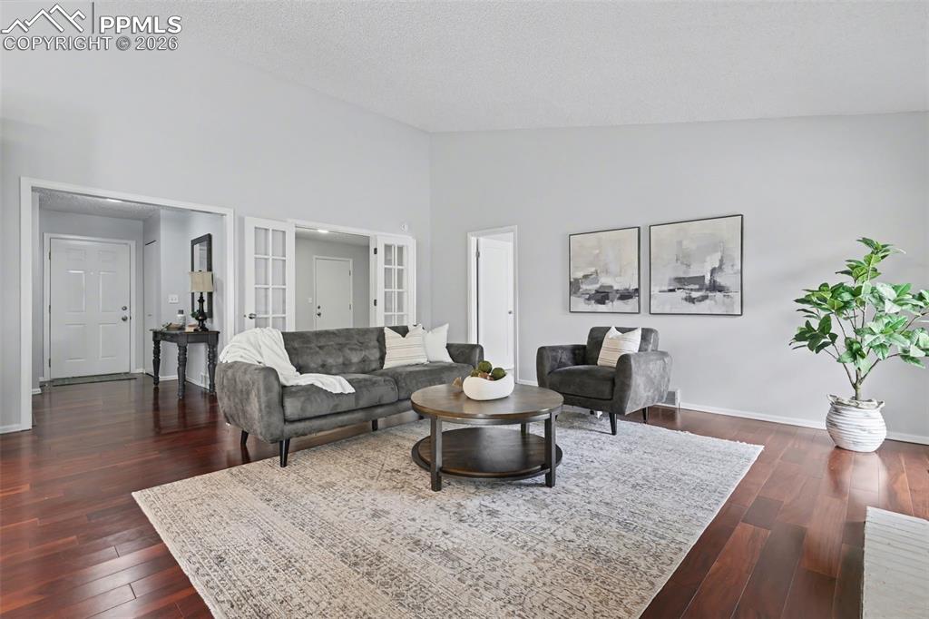 2101 Glenhill Road