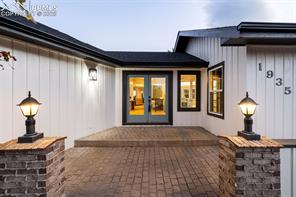 1935 Chateau Point Court