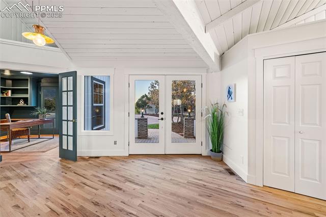 1935 Chateau Point Court