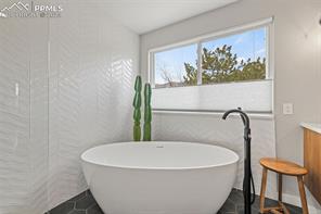 2180 Kittridge Avenue