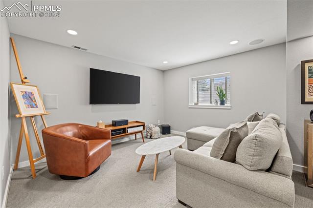 2180 Kittridge Avenue