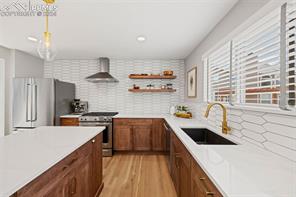 2180 Kittridge Avenue