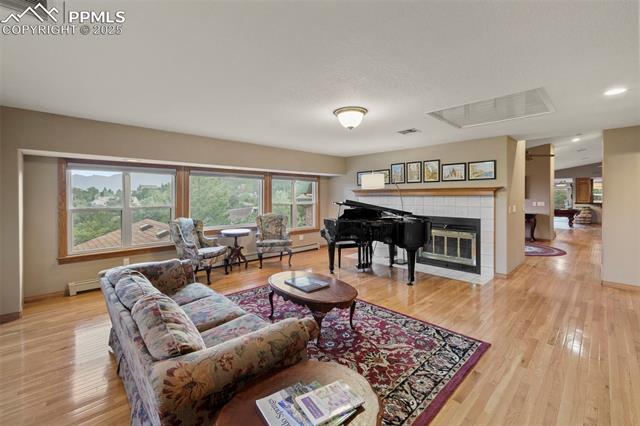 6825 Oak Valley Lane