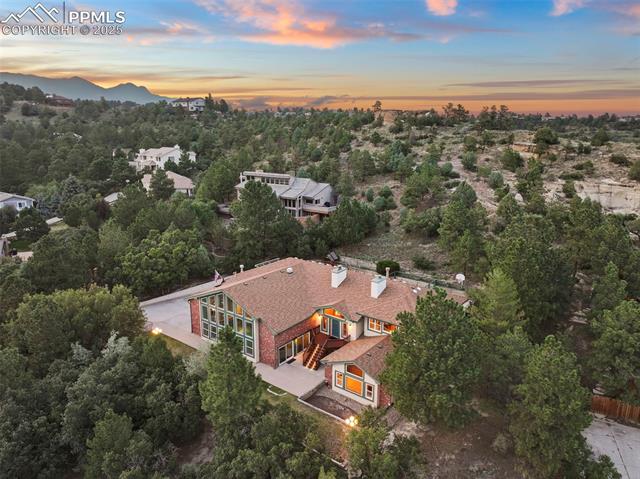 6825 Oak Valley Lane