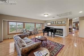 6825 Oak Valley Lane