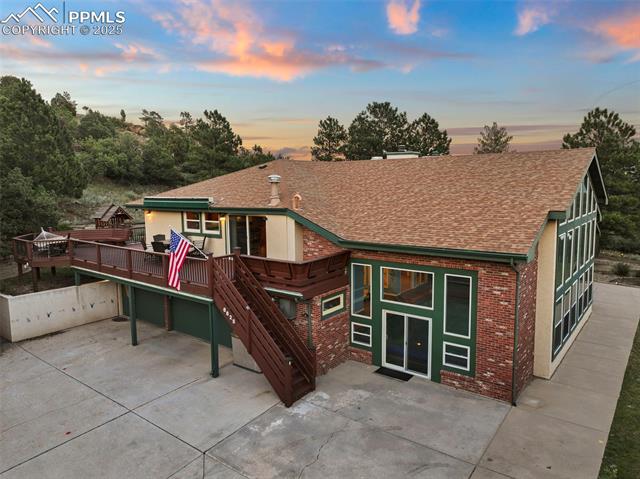 6825 Oak Valley Lane