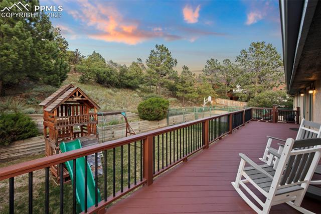 6825 Oak Valley Lane