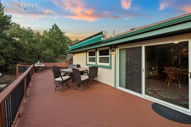 6825 Oak Valley Lane
