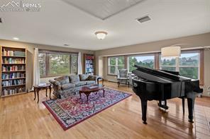 6825 Oak Valley Lane