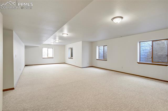 1325 Golden Hills Road