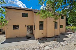 1325 Golden Hills Road