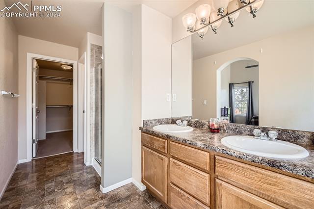 6596 High Knolls Grove