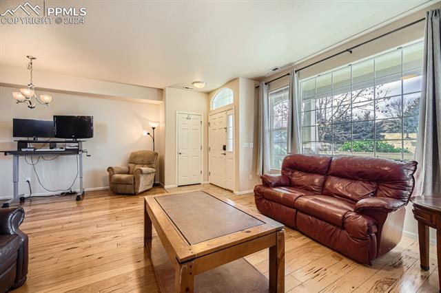 6596 High Knolls Grove