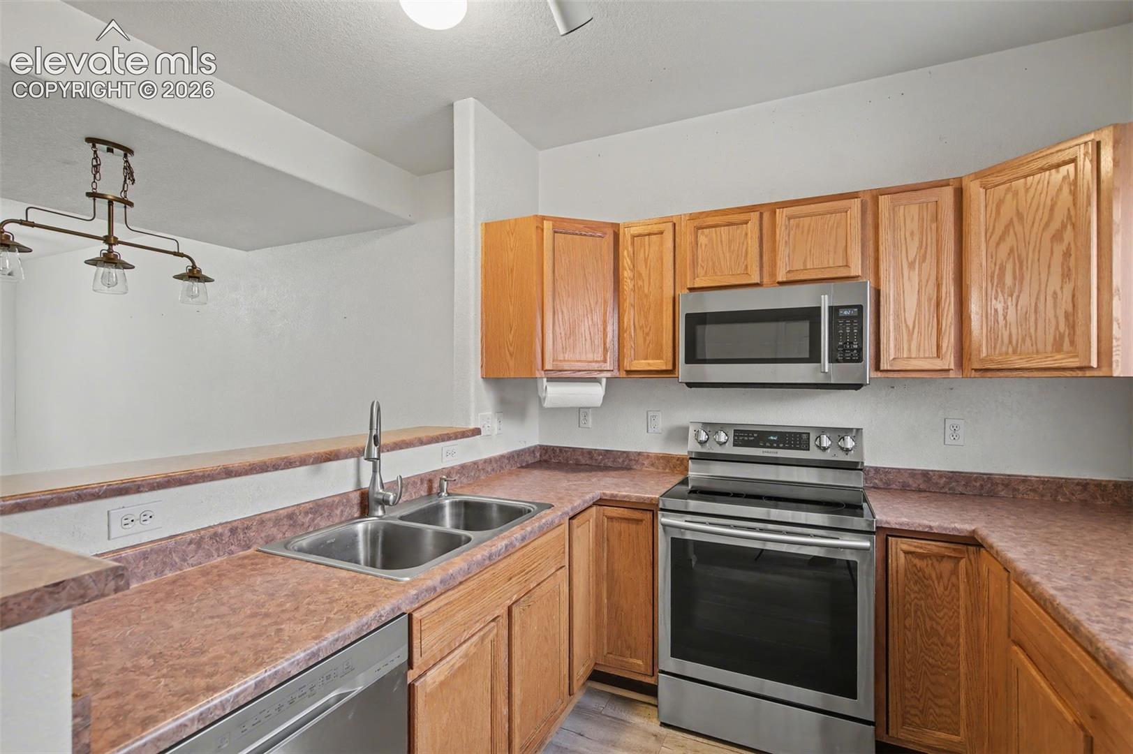 2532 Malpaso Point