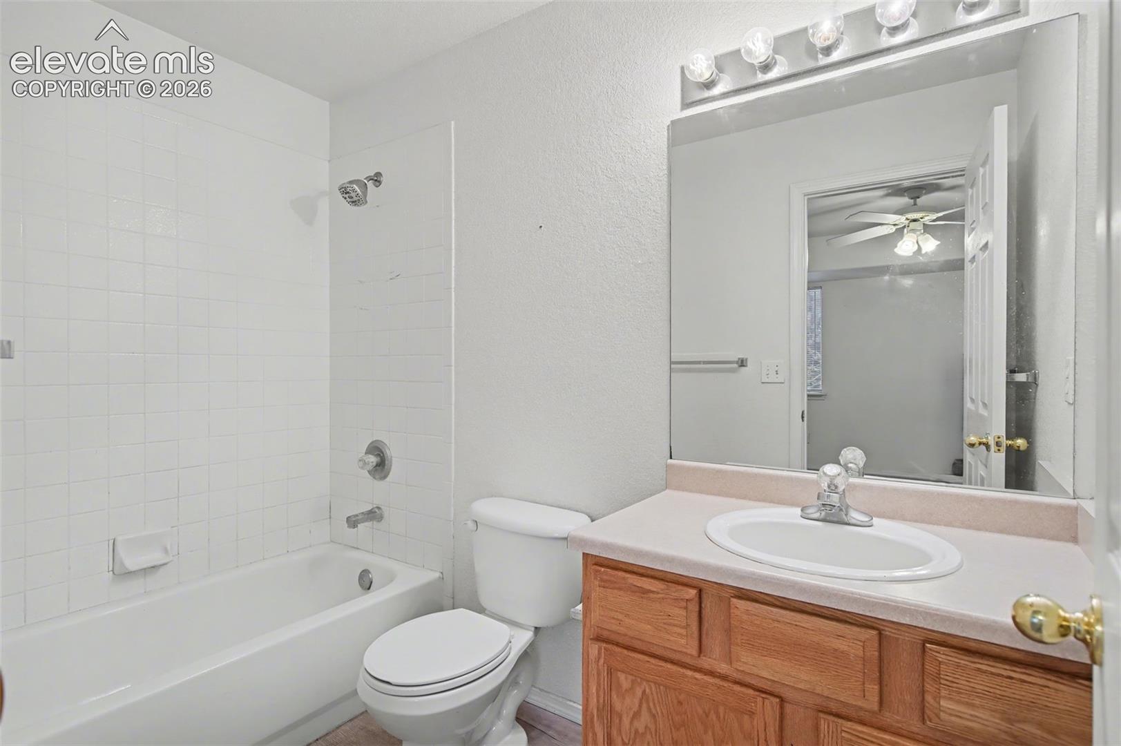 2532 Malpaso Point
