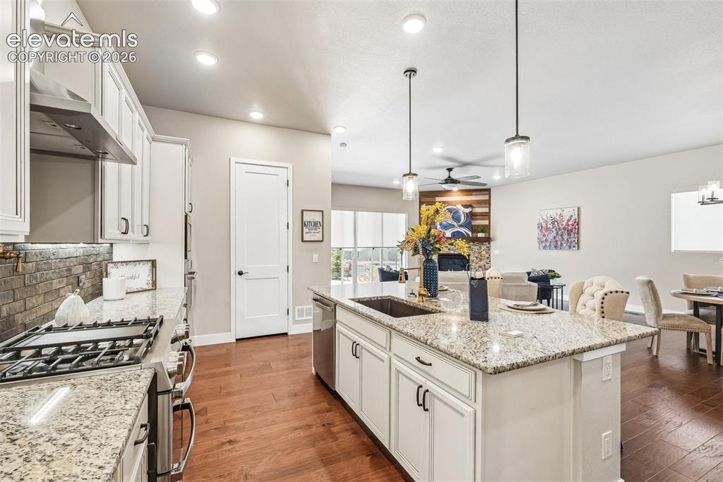 6687 Enclave Vista Loop