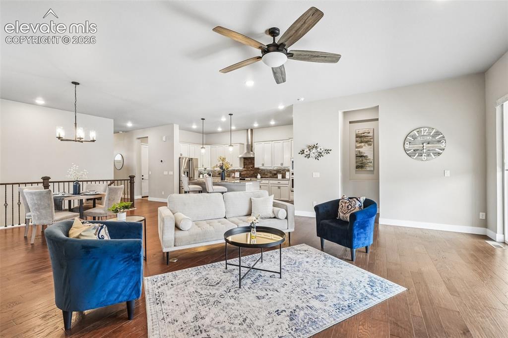 6687 Enclave Vista Loop